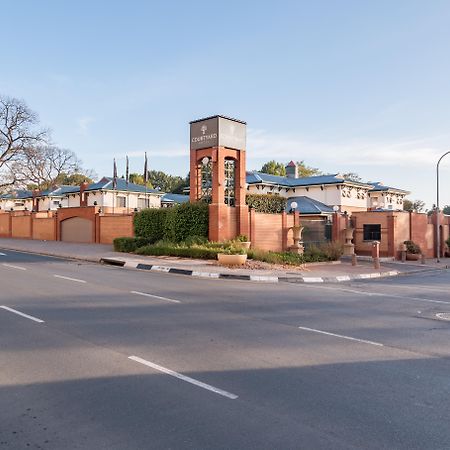 Courtyard Hotel Rosebank Johannesburg Exterior foto