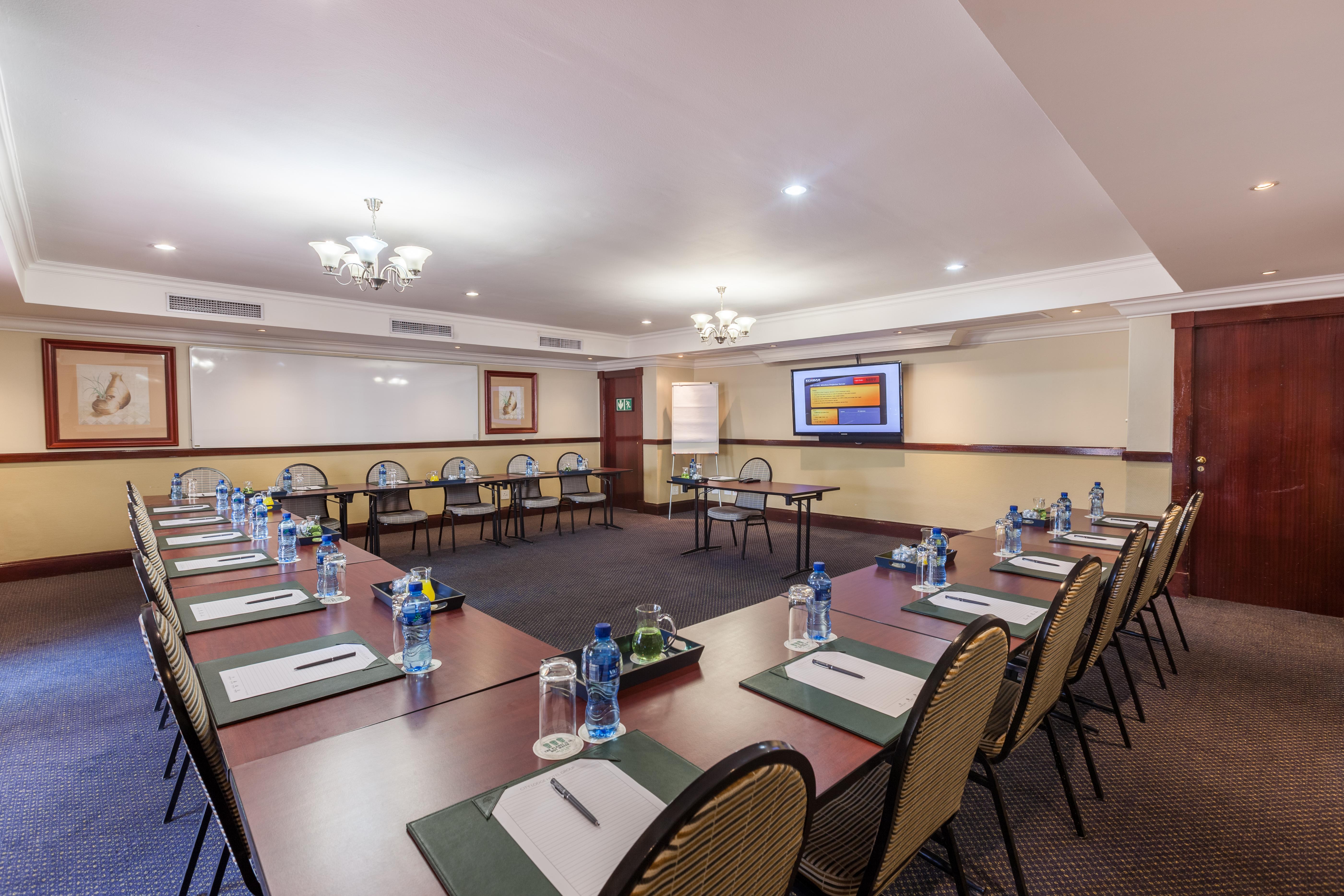 Courtyard Hotel Rosebank Johannesburg Exterior foto