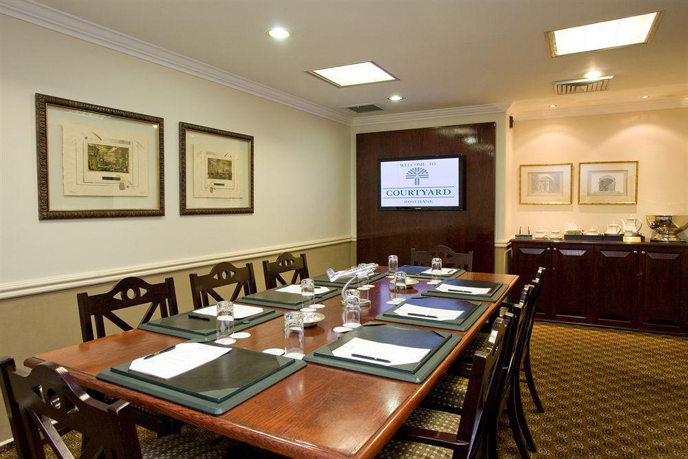 Courtyard Hotel Rosebank Johannesburg Exterior foto